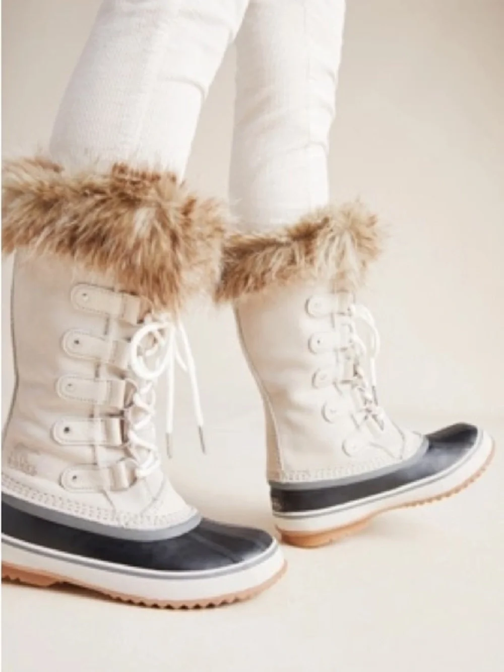 NWT SOREL JOAN OF ARCTIC WATERPROOF BOOTS